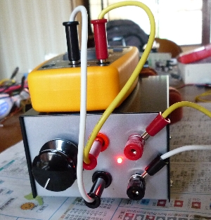 �쐬�����d�q���ׂ̉摜