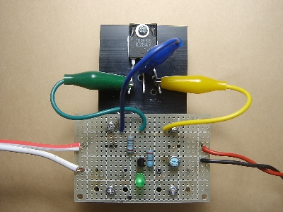 �Ƃ肠����������ԗp5V���M�����[�^�[